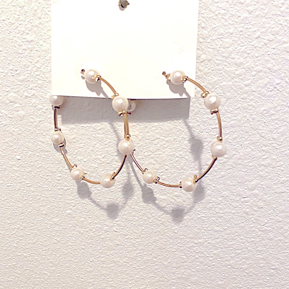 Faux Pearl Decor Cuff Hoop Earring